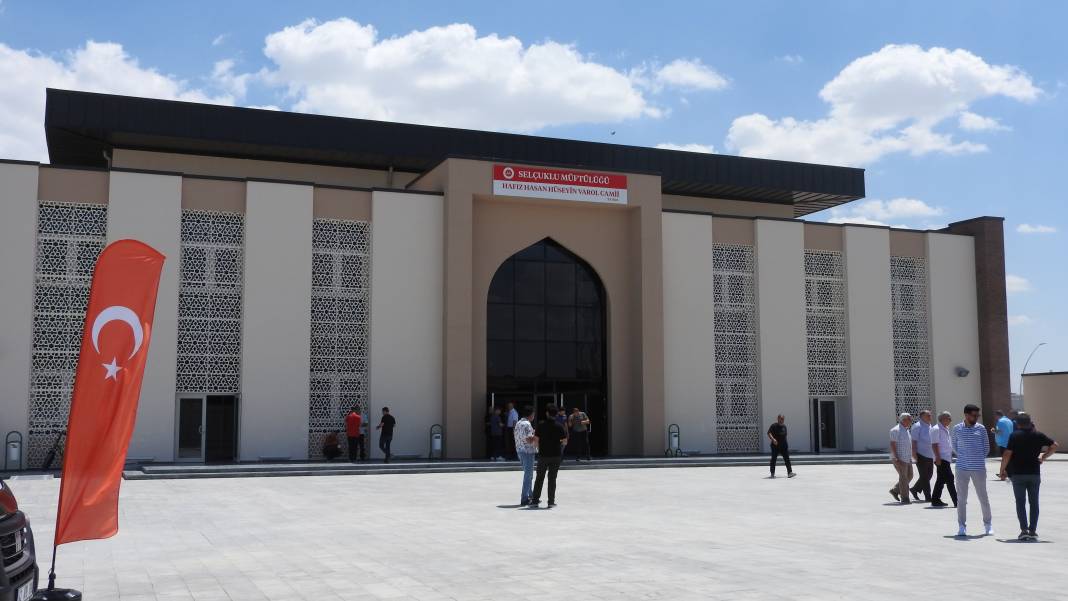 Konya’nın Mabetleri İbadete Çağırıyor! Her Detayı Sanat Eseri! 5
